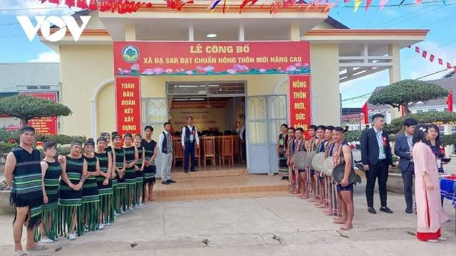Le chieng Bor doit être joué avec six gongs ; s’il en manque un, il n’en ressortira pas un air festif. Photo : VOV. chieng-bor-thuong-vang-len-khi-co-su-kien-vui-trong-gia-dinh-hoac-buon-lang-nguoi-kho.jpg