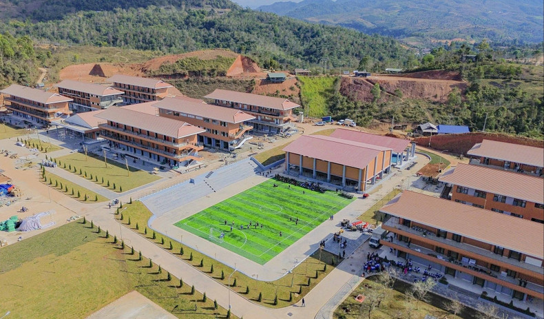 Ecole internat inter-niveaux de Si Pa Phin dans la province de Dien Bien. Photo: VNA