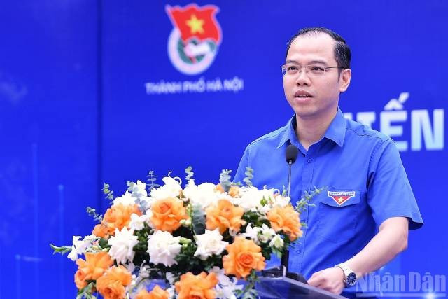 Nguyen Tien Hung a pris la parole lors de la cérémonie. Photo : nhandan.vn 3-32.jpg
