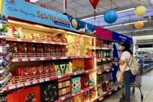 Au supermarché Co.op Nguyên Đinh Chiêu à Hô Chí Minh-Ville. Photo : VNA.