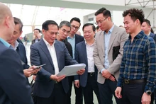 Le vice-Premier ministre Bui Thanh Son inspecte les préparatifs de la Foire du Printemps 2026. Photo : VNA