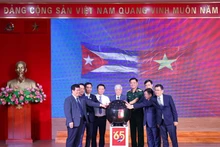 La campagne de collecte de fonds « 65 ans de solidarité Vietnam–Cuba ». Photo : VNA.