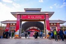 Les travaux ont débuté fin juillet 2025. Le projet s’étend sur une superficie de 6,88 ha, à près de 100 kilomètres du centre de la province de Dien Bien. Photo : NDEL.