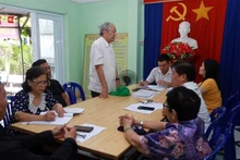 Une réunion à Dak Lak pour collecter des avis sur les projets de documents soumis au 14e Congrès national du Parti. Photo : VNA.