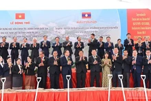 La cérémonie de mise en chantier de l'Académie nationale de politique et d'administration pour la région Sud, s'est tenue le matin du 3 décembre dans la province de Champasak, au Laos. Photo : NDEL