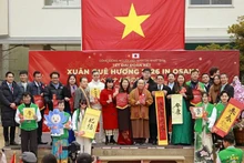 Le programme « Printemps du pays natal 2026 » a réuni à Osaka un grand nombre de Vietnamiens venus de différentes régions du Japon. Photo : baoquocte.vn