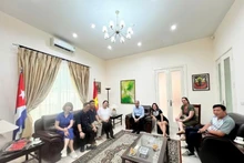 L’équipe de tournage travaille avec l’ambassade de Cuba au Vietnam. Photo : vtv.vn