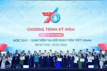  Célébration de la Journée traditionnelle des élèves, étudiants et de l’Union des étudiants du Vietnam. Photo: VNA