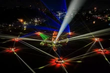 Un espace illuminé autour du lac Hoan Kiem accueillera une série d'événements culturels pour célébrer le Nouvel An 2026. Photo : VOV.
