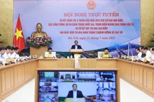 Le Premier ministre Pham Minh Chinh préside la 19e réunion du Comité d'État de pilotage pour les ouvrages et projets nationaux importants dans le secteur des transports. Photo: VNA