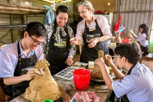 Les élèves ont été accompagnés dans la réalisation de leurs créations artistiques dans le cadre du programme d'éducation au patrimoine. Photo : NDEL.