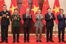 Les ministres des deux pays, lors de la première réunion du Dialogue stratégique au niveau ministériel des Affaires étrangères (AE), de la Défense et de la Sécurité publique Vietnam–Chine (3+3). Photo: NDEL