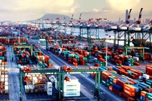Le Vietnam affirme son rôle de nouveau centre logistique de la région et du monde. Photo : https://vneconomy.vn/