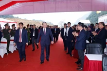 Le secrétaire général Tô Lâm à la cérémonie de pose de la première pierre du collège-internat de Truong Hà. Photo : VNA.