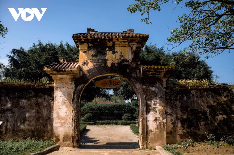 Parmi les nombreuses compositions paysagères de la dynastie des Nguyen, ce jardin est considéré comme l’un des joyaux de l’art des jardins royaux. Photo : VOV.