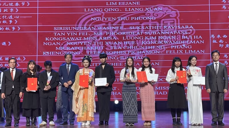 Cérémonie de remise des prix du concours de création vidéo. Photo: NDEL.