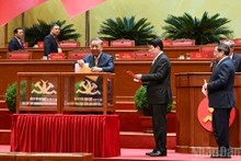 [En images] Le XIVe Congrès du Parti communiste du Vietnam examine les questions de personnel