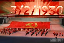 Tout le Parti, tout le peuple, toute l’armée unis pour accomplir de nouveaux exploits