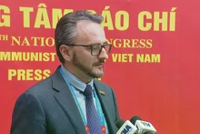 Mikhail Kostrikov, rédacteur en chef adjoint du journal Pravda et membre du Comité central du Parti communiste de la Fédération de Russie. Photo: VNA.