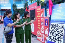 Hô Chi Minh-Ville affirme son rôle pionnier dans l’application des technologies numériques à la préparation et à l’organisation des élections de l’Assemblée nationale et des Conseils populaires. Photo : VNA.