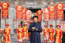 Le directeur du Centre de conservation des monuments de Huê, Hoang Viet Trung, s’exprime lors de la cérémonie. Photo : VNA.