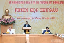 Le Premier ministre Pham Minh Chinh s'exprime lors de la réunion. Photo : NDEL.