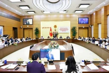Le président de l'Assemblée nationale, Trân Thanh Mân, président du Conseil électoral national, s'exprime lors de la conférence. Photo : VNA.