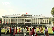 Le Palais de l’Indépendance séduit les jeunes à l’approche du Têt