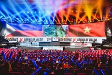 La finale de l’épreuve Arena of Valor entre les Philippines et le Vietnam aux 31es SEA Games se déroule dans une ambiance survoltée. Photo : cellphones.