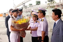La frégate britannique HMS Richmond en visite d’amitié au Vietnam