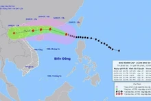 Trajectoire du super typhon Ragasa à 16 heures, le 23 septembre. Photo : VNA.