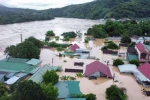 De fortes pluies ont provoqué de graves inondations dans la commune de Muong Xen, province de Nghe An. Photo : PLO.