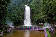 La cascade de Pa Sy à Măng Đen est un site touristique très prisé. Photo : tcdulichtphcm.vn.