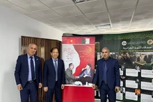 Lancement d’un livre sur le général Vo Nguyen Giap et la victoire de Dien Bien Phu à Alger. Photo : VNA.