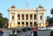 À l’intérieur de l’Opéra de Hanoï avant sa fermeture pour deux ans