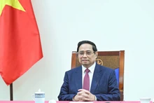 Le Premier ministre Pham Minh Chinh à l'entretien téléphonique. 