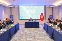 Le Premier ministre Pham Minh Chinh rencontre des responsables de groupes financiers internationaux. Photo : VGP.