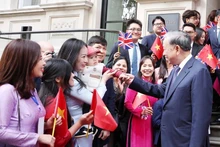 Le secrétaire général du PCV termine avec succès sa visite officielle au Royaume-Uni