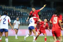 [Photo] Football féminin vietnamien : une combativité exemplaire aux SEA Games 33