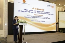 La vice-ministre de la Culture, des Sports et du Tourisme, Trinh Thi Thuy prend la parole lors de l’événement. Photo : UNFPA.