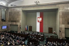 Le 17 octobre 2025 au matin, la Diète polonaise (Chambre basse) a procédé au vote et adopté, à l’unanimité avec 422 voix sur 422, le projet de loi présenté par le gouvernement polonais visant à ratifier l’accord EVIPA. Photo : VGP.