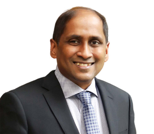 Jaya Ratnam, ambassadeur de Singapour au Vietnam. Photo: baodautu. Jaya Ratnam, ambassadeur de Singapour au Vietnam. Photo: baodautu.