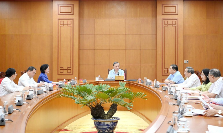 Lors de la réunion. Photo : VNA. 2.jpg