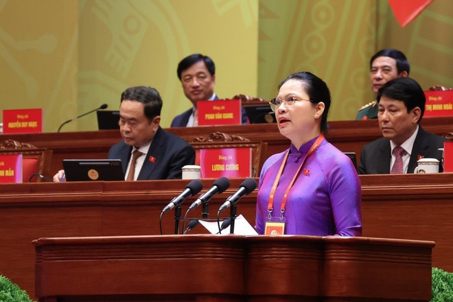 Mme Ha Thi Nga, membre du Comité central du Parti, vice-secrétaire permanente du Comité du Parti du Front de la Patrie du Vietnam et des organisations de masse du ressort central. Photo : VNA.