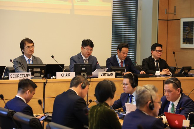 La délégation vietnamienne à la session. Photo : VNA. La délégation vietnamienne à la session. Photo : VNA.