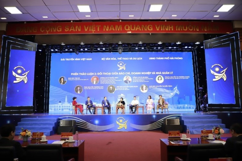 Au forum intitulé « Le rôle de la presse dans la promotion du développement des industries culturelles en 2025 ». Photo: bvhttdl.gov.vn mg2053-1748685878213826827689-3058.jpg
