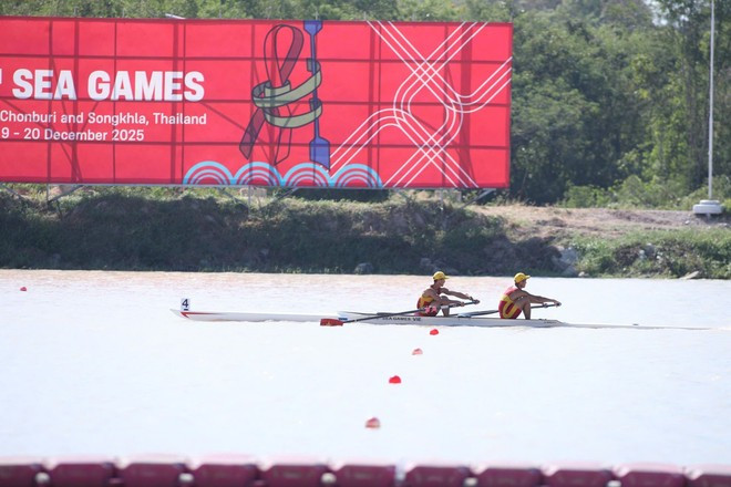 Hoang Van Dat et nguyên Phu. Photo: VNA