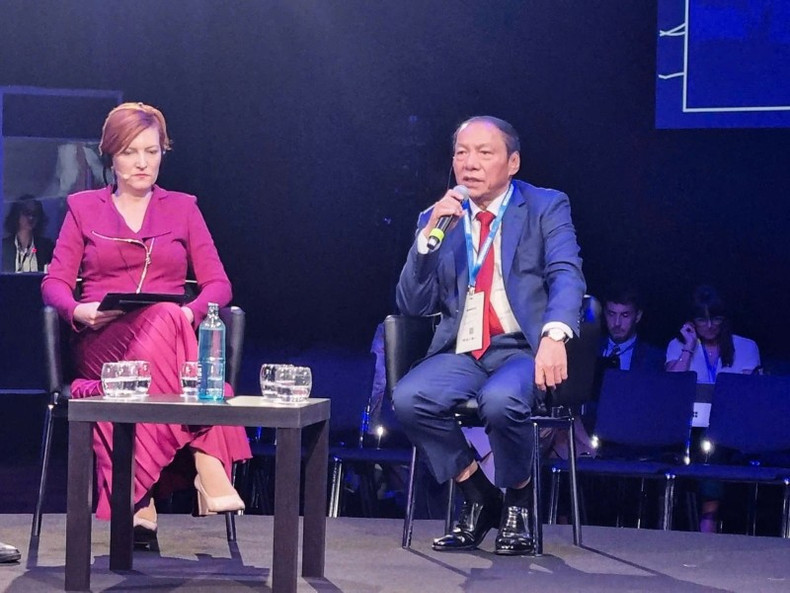 Le ministre Nguyen Van Hung a participé et pris la parole au Forum international sur les droits culturels et l’économie de la culture, organisé dans le cadre de MONDIACULT 2025. Photo : VNA. q1-198.jpg
