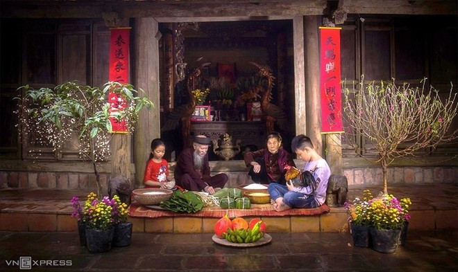 Célébrer le Têt à la manière du Nord dans le village ancien de Duong Lâm, à Hanoi. Photo: VnExpress
