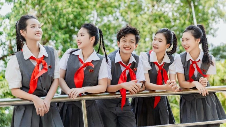 Les enfants exemplaires de la capitale dans leurs études, leur discipline personnelle et leur engagement dans les activités de l’organisation des Jeunes Pionniers. image-3.jpg